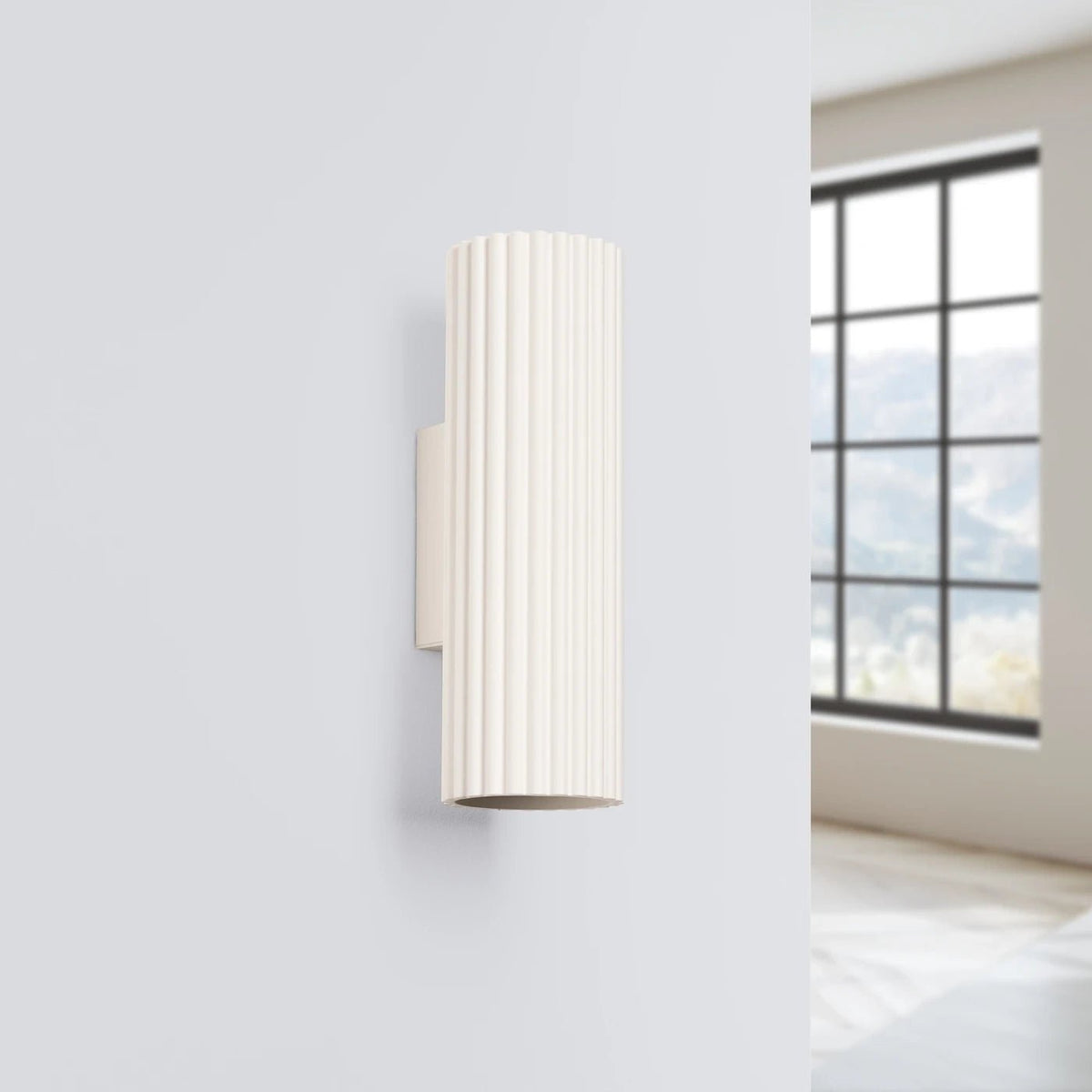 Applique en aluminium beige 6,5x8,5x20cm Karbon 20 - Sollux - The Cool Republic