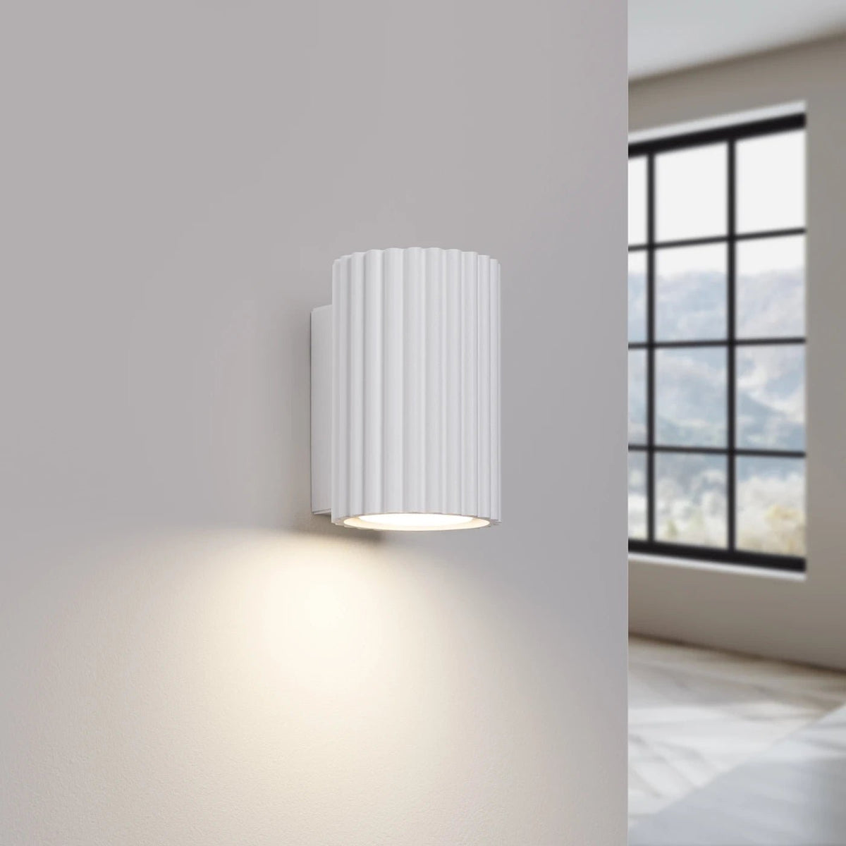 Applique en aluminium blanc 6,5x8,5x10cm Karbon 10 - Sollux - The Cool Republic