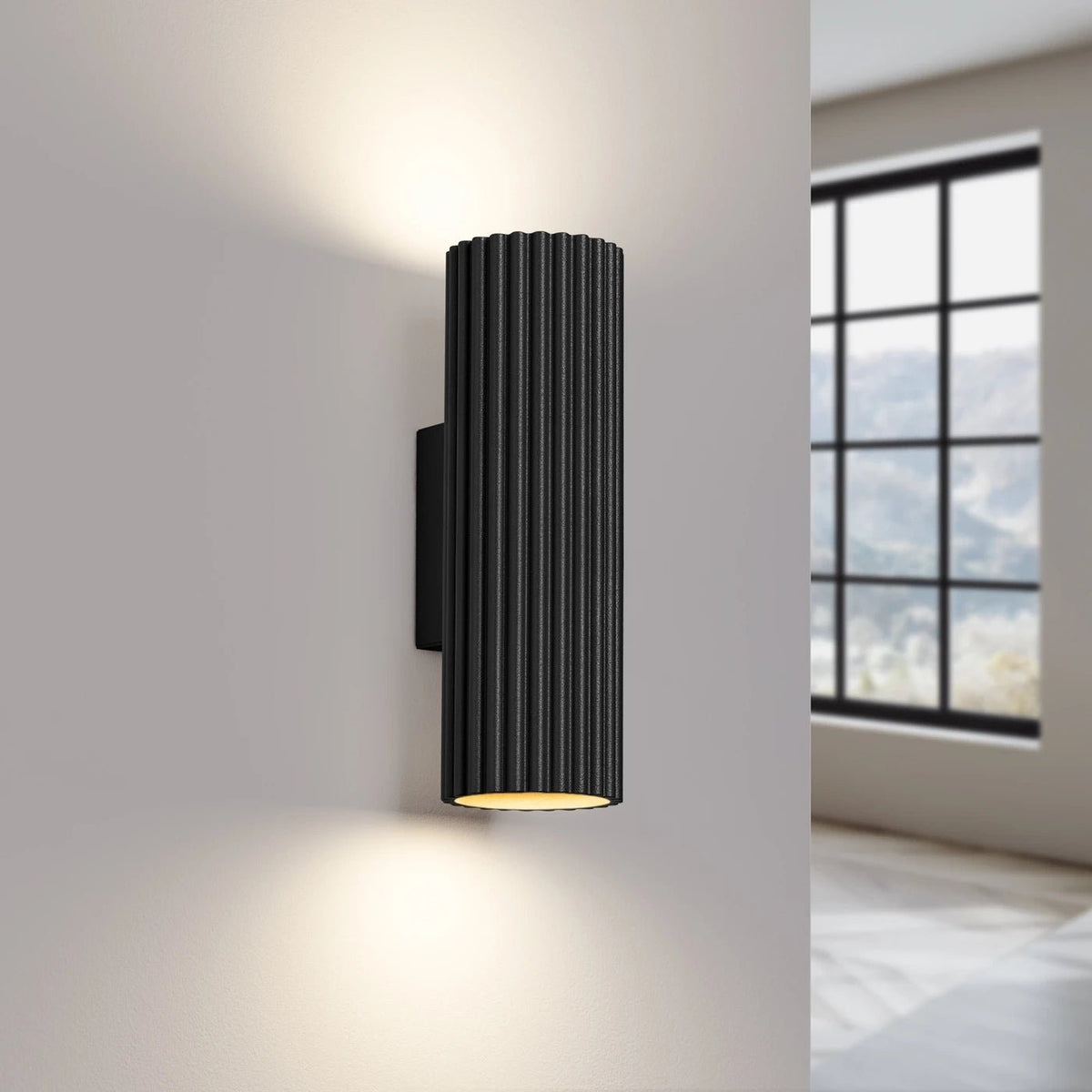 Applique en aluminium noir 6,5x8,5x20cm Karbon 20 - Sollux - The Cool Republic