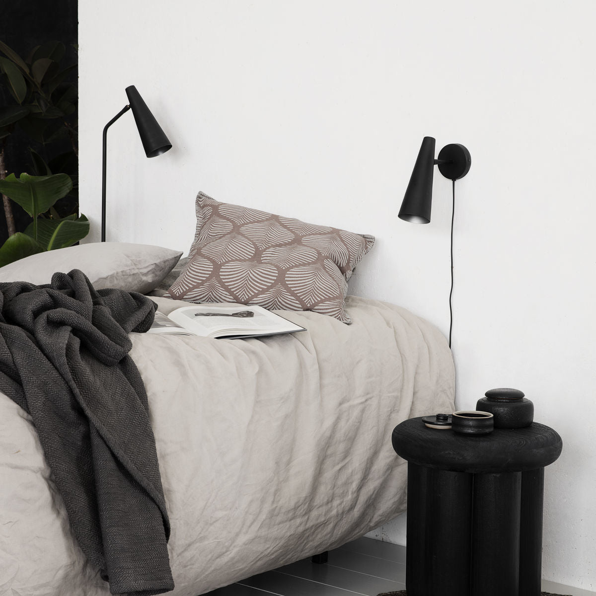 Applique en fer noir mat - House Doctor - The Cool Republic