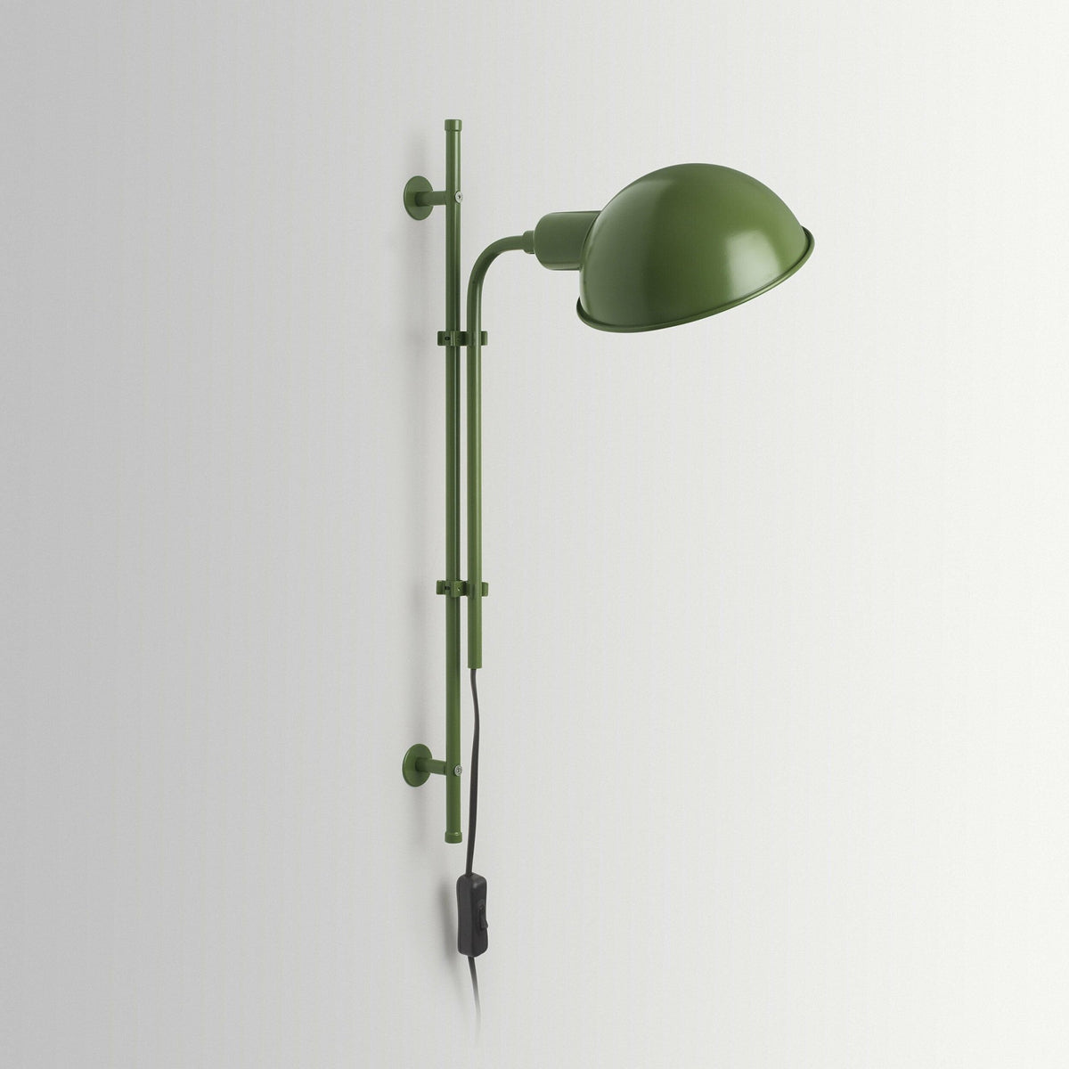 Applique en fer vert Funiculi A - Marset - The Cool Republic