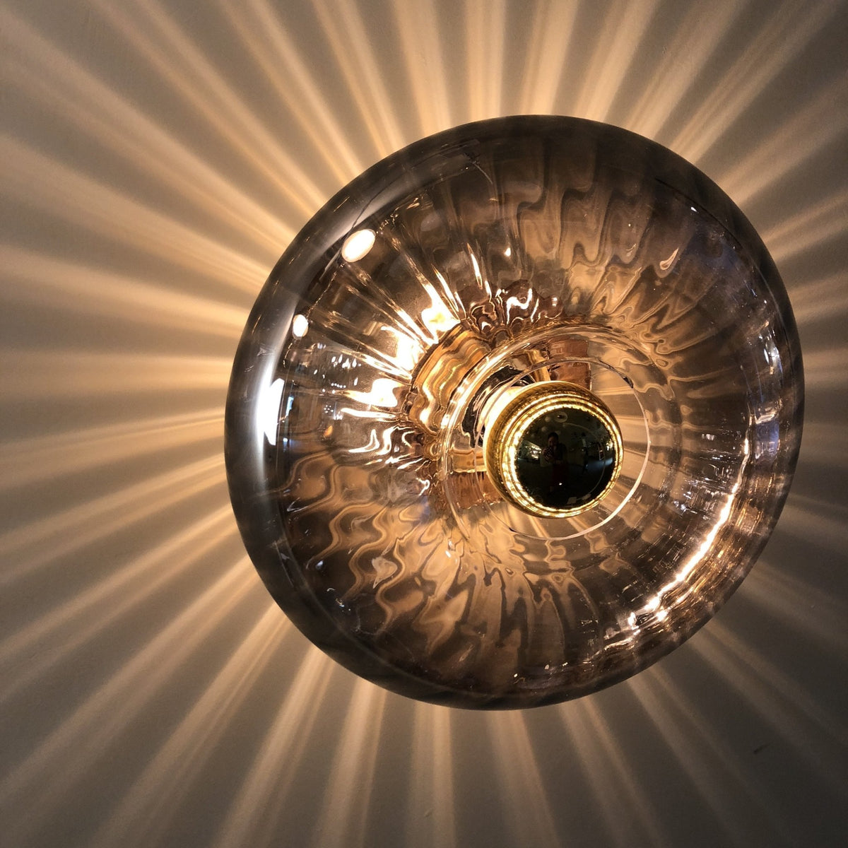 Applique en verre doré Grace - Elements Lighting - The Cool Republic
