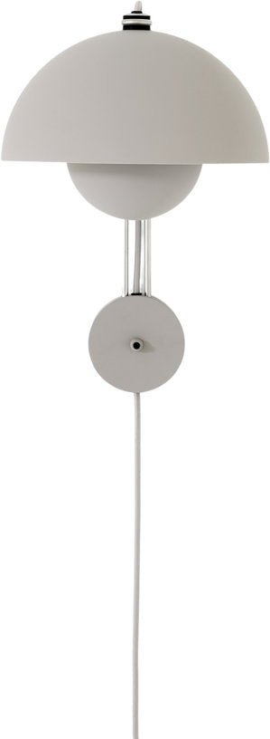 Applique murale avec prise gris clair mat Flowerpot VP8 - &tradition - The Cool Republic