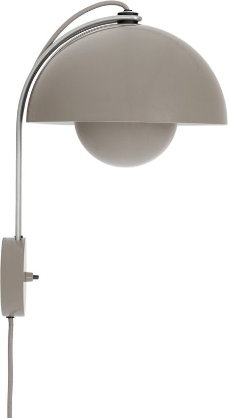 Applique murale avec prise gris Flowerpot VP8 - &tradition - The Cool Republic