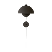 Applique murale avec prise noir mat Flowerpot VP8 - &tradition - The Cool Republic