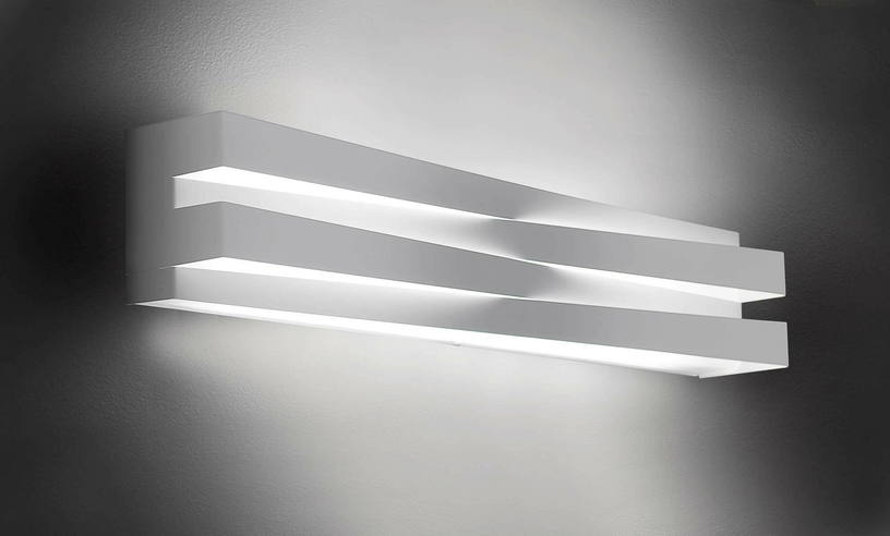 Applique murale blanche 60 cm Cross - Panzeri - The Cool Republic