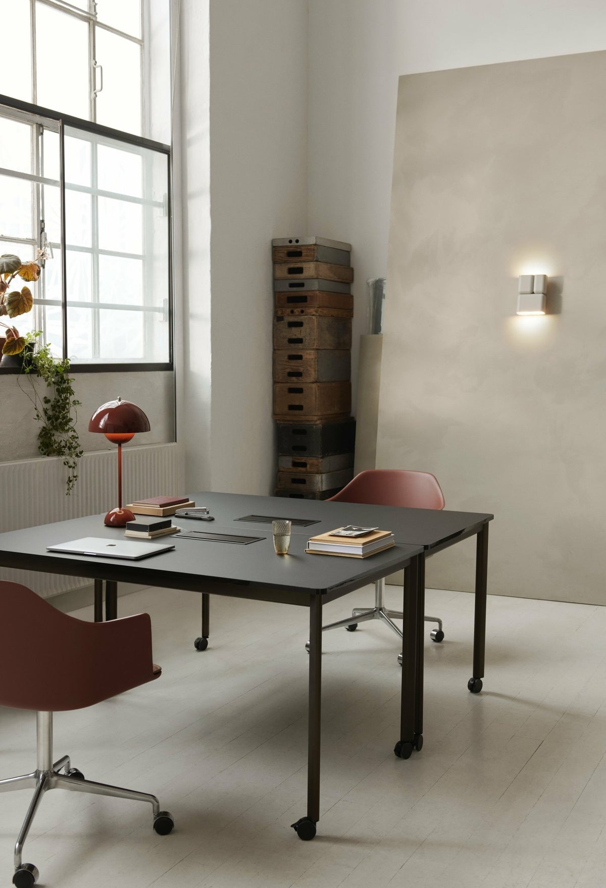 Tabata LN10 grey wall lamp - &tradition - The Cool Republic