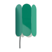 Applique murale sea green avec prise Arcs - Hay - The Cool Republic