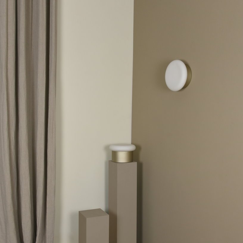 Applique noire en acier Colonna - Eno Studio - The Cool Republic