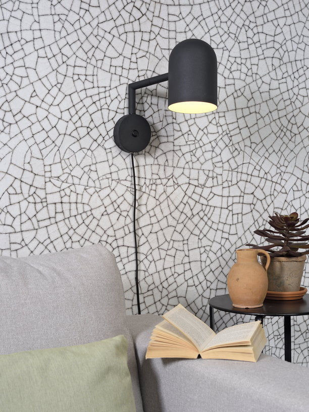 Applique noire Marseille - It's about Romi - The Cool Republic