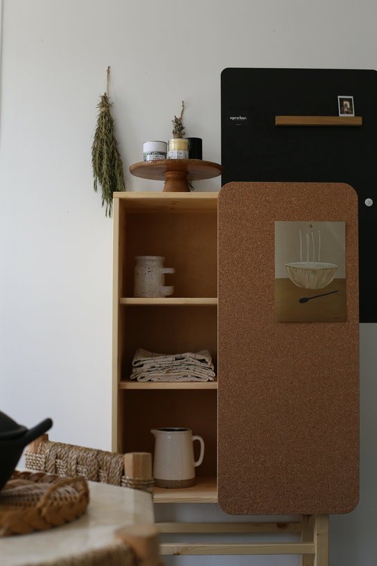 Armoire avec panneau en liège Slide - Karup Design - The Cool Republic