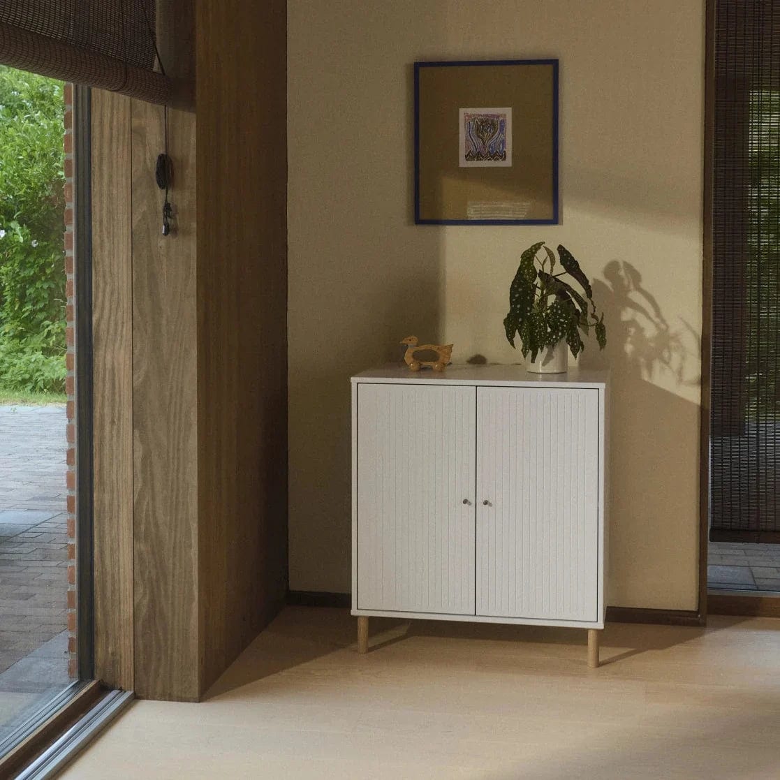 Armoire sur pieds en bois blanc 75,4x45,2x83,9cm Saga - Flexa — vue 5