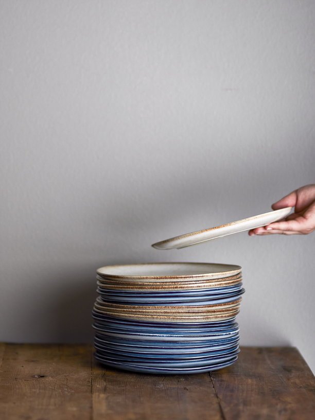 Assiette 22 cm bleue Sandrine - Bloomingville - The Cool Republic