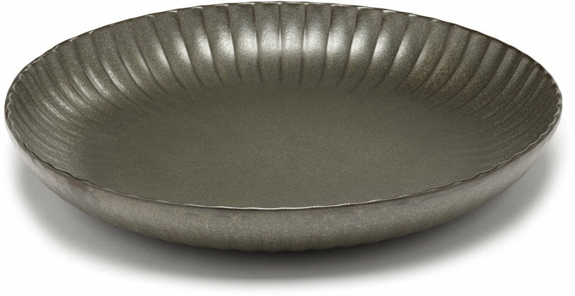 Assiette creuse en grès verte 32 cm Inku - Serax - The Cool Republic