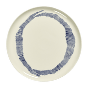 Assiette de service blanche Stripes Feast - Serax - The Cool Republic