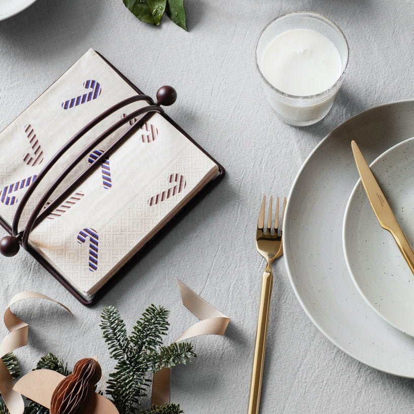 Assiette en grès 26 cm Nordic Vanilla - Broste Copenhagen - The Cool Republic