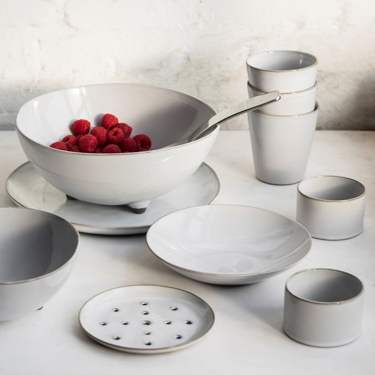 Assiette en grès blanc XL - Serax - The Cool Republic