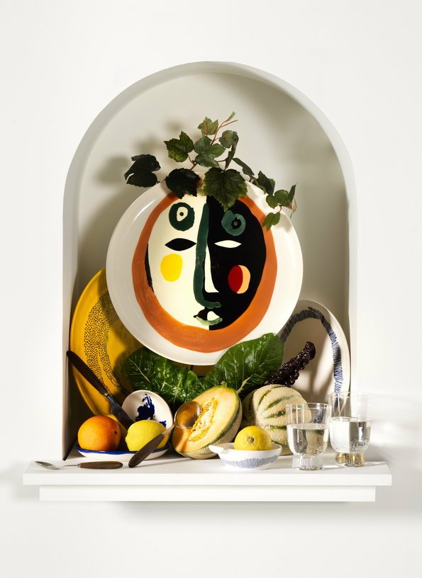 Assiette en grès orange 22,5 cm Face Feast - Serax - The Cool Republic