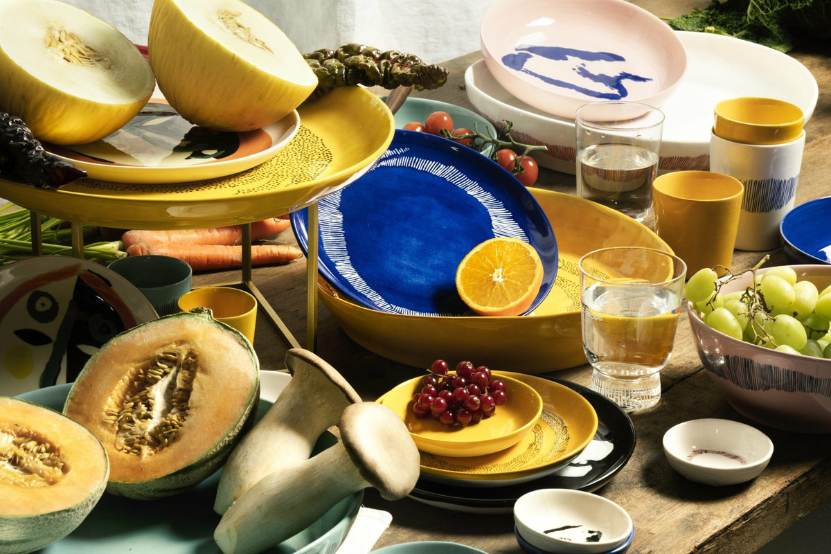 Assiette haute jaune Dots 22 cm Feast - Serax - The Cool Republic