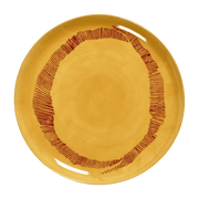 Assiette L sunny yellow avec motif rouge Feast - Serax - The Cool Republic