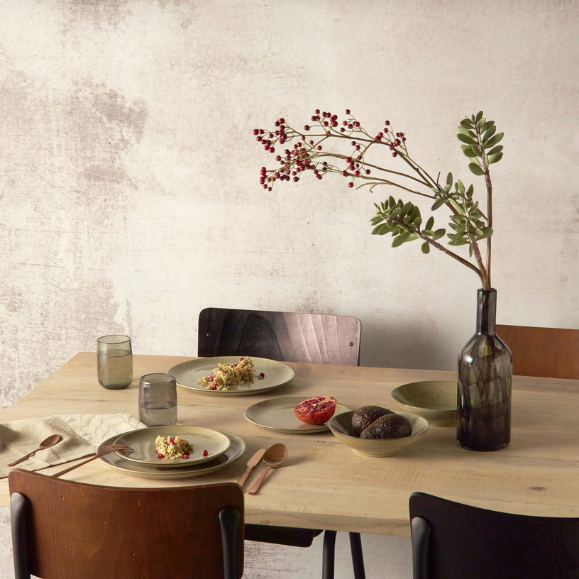 Assiette plate en faïence beige Mirha - Pomax - The Cool Republic