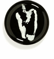 Assiette S noir avec poivron blanc Feast - Serax - The Cool Republic