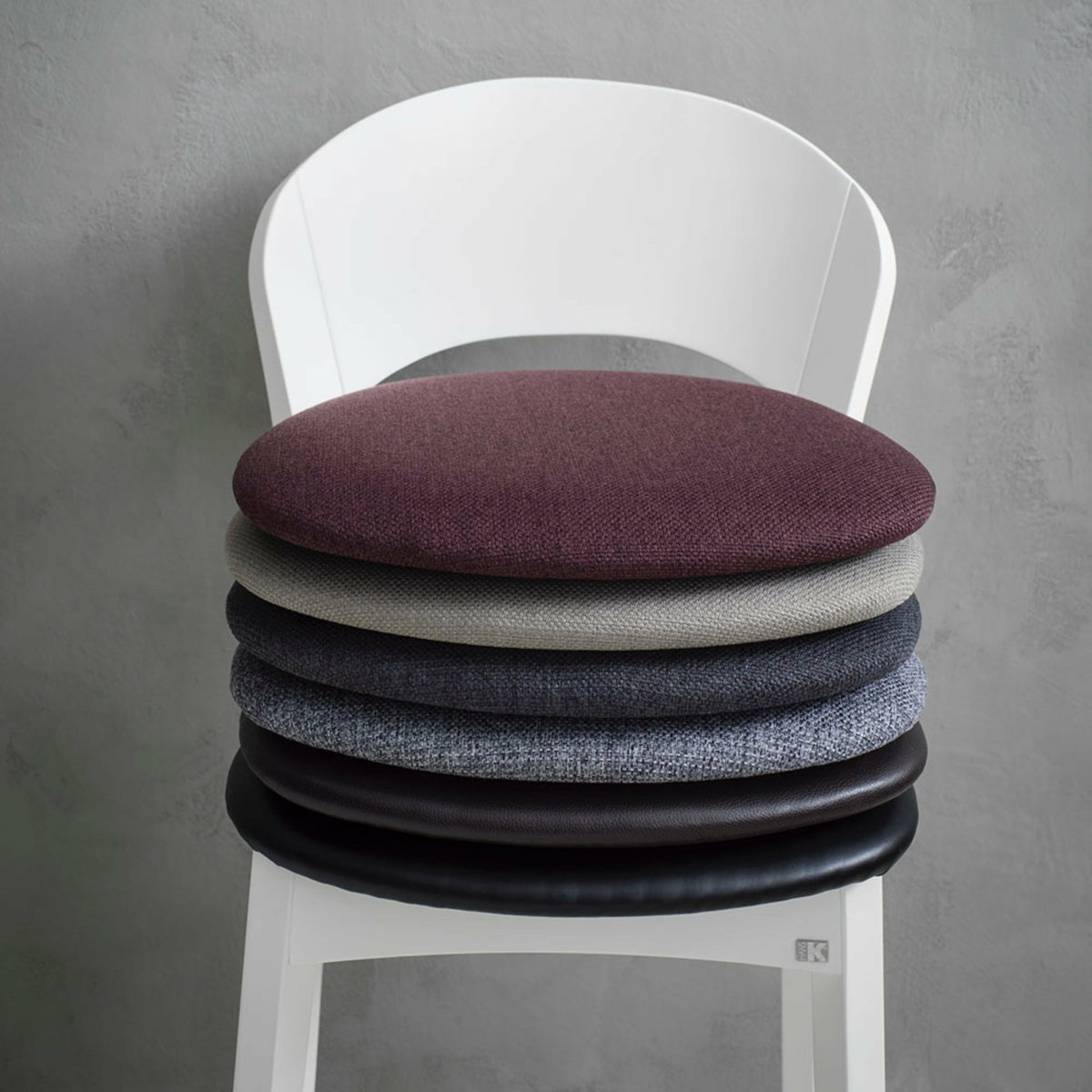 Assise de chaise en cuir reconstitué camel Rainbow - Hans k - The Cool Republic