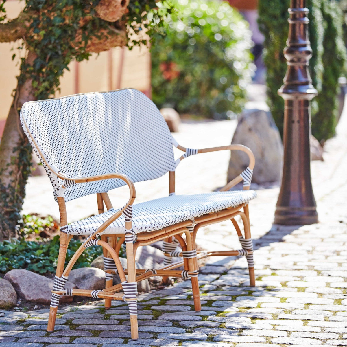 Banc blanc Isabelle - Sika Design - The Cool Republic