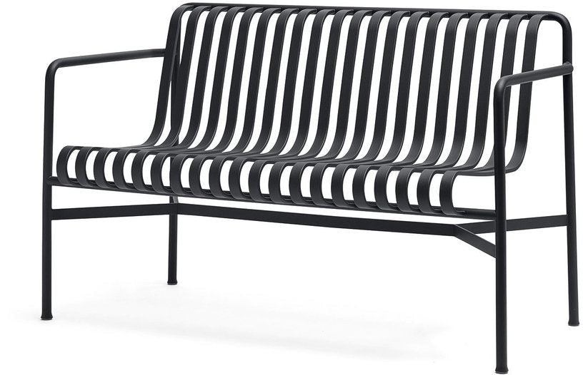 Banc de jardin avec accoudoirs en métal anthracite Palissade - HAY - The Cool Republic