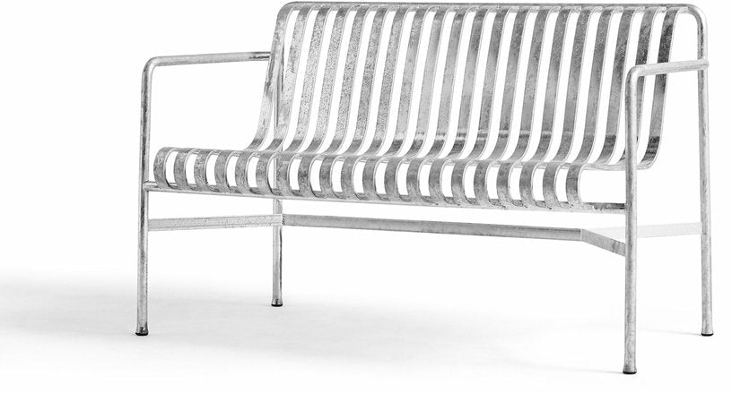 Banc de jardin avec accoudoirs en métal gris galvanisé Palissade - HAY - The Cool Republic