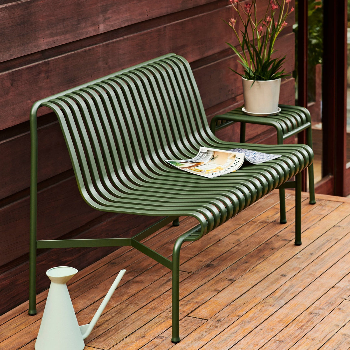 Banc de jardin sans accoudoirs en métal gris Palissade - HAY - The Cool Republic
