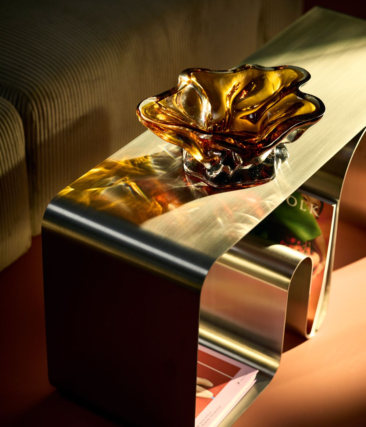 Banc en acier chrome plein 100x32x43,2cm Curva - AYTM - The Cool Republic