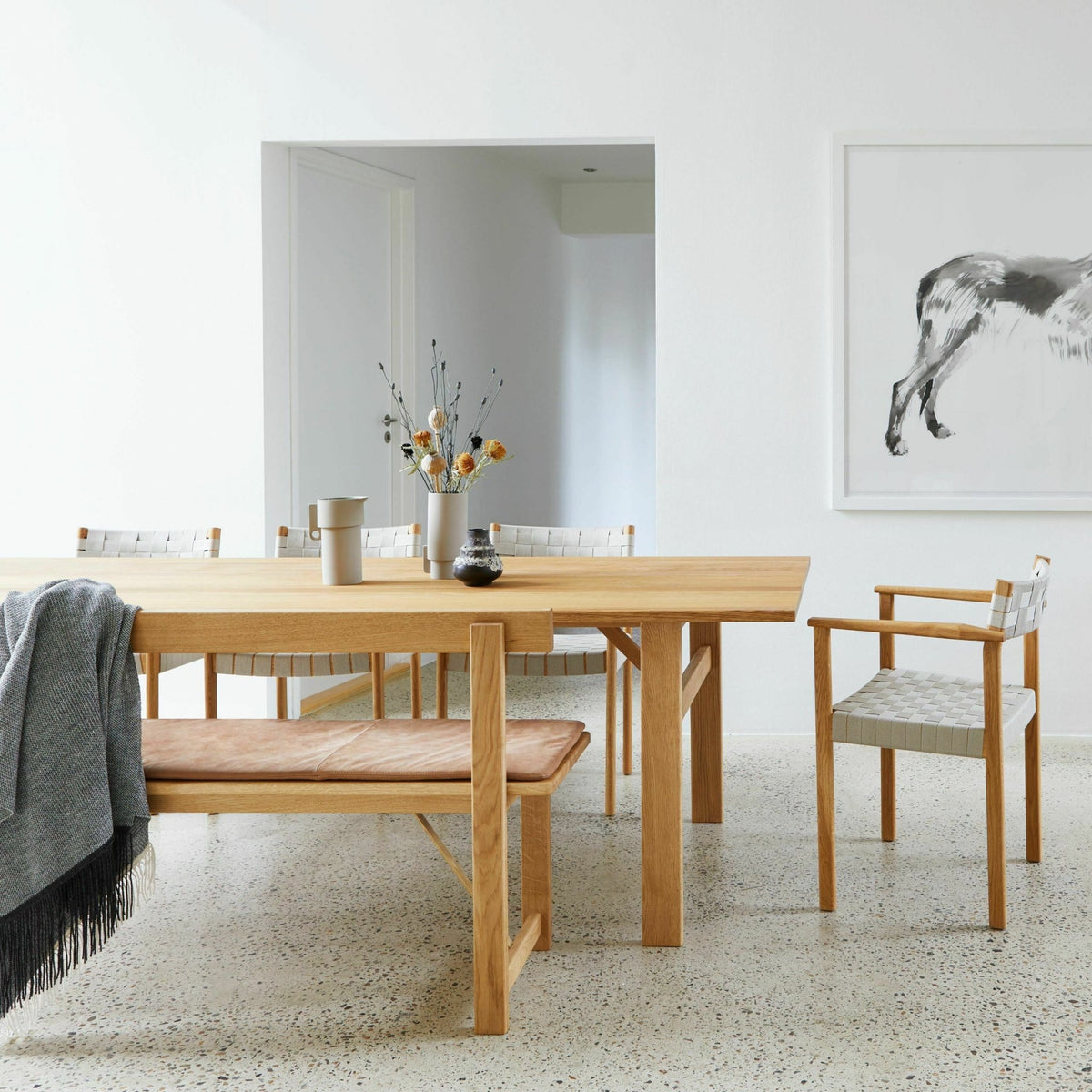 Banc en chêne naturel Position - Form & Refine - The Cool Republic