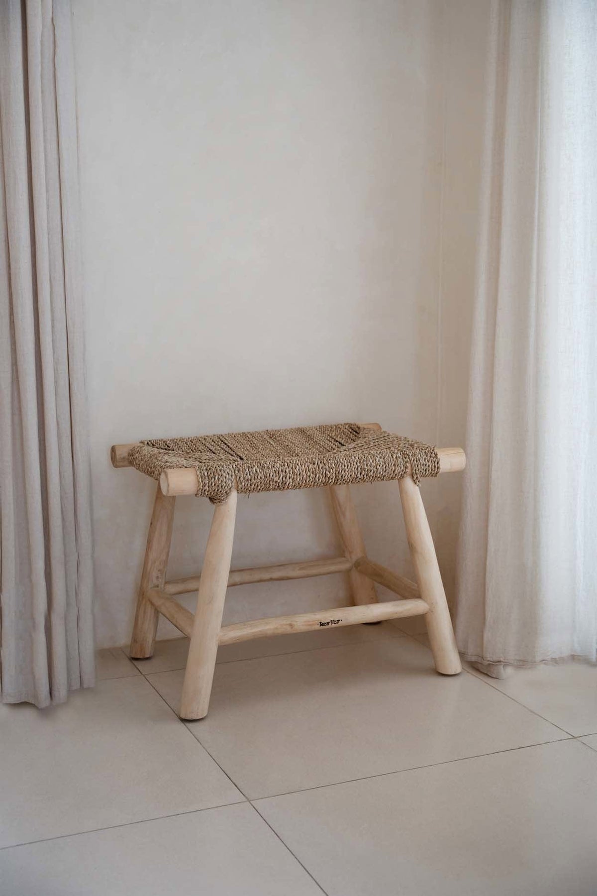 Banc en jonc de mer tressé naturel beige 60x40x45cm Porto - Bazar Bizar — vue 2