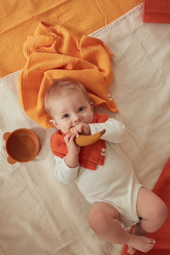 Bavoir en gaze de coton orange abricot Les Petits - The Cool Republic - The Cool Republic