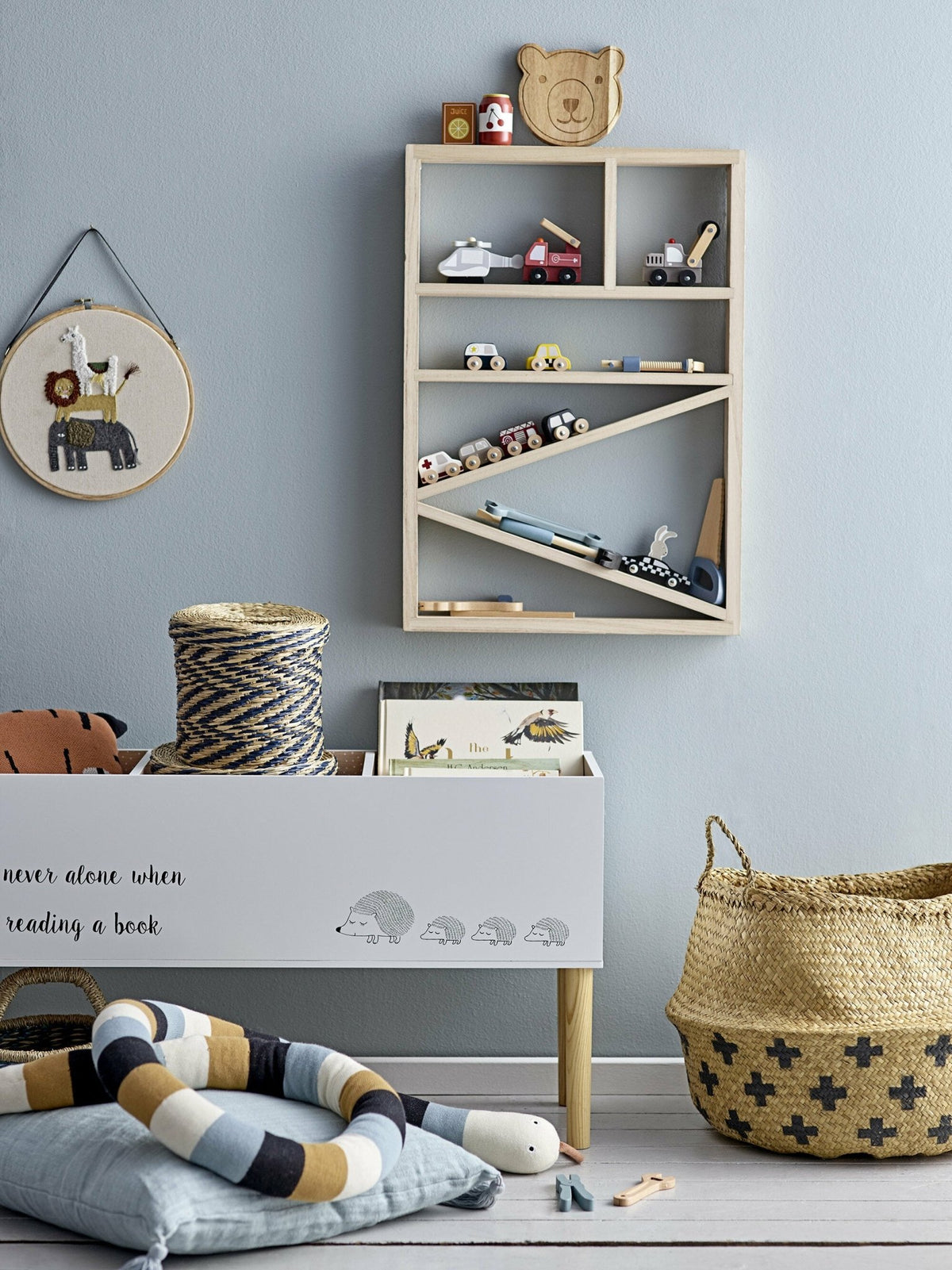 Bibliothèque blanche pour enfant en bois - Bloomingville mini - The Cool Republic