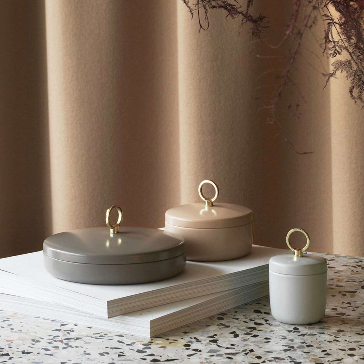 Boite en acier gris clair S Ring gris clair - Normann Copenhagen - The Cool Republic