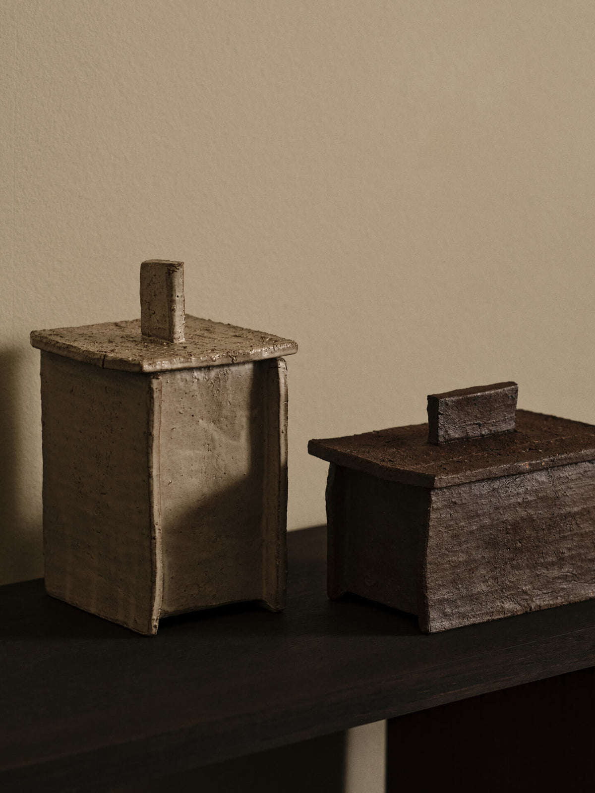 Boîte en grès marron 19 x 12 x 13 cm Rume - Ferm Living - The Cool Republic