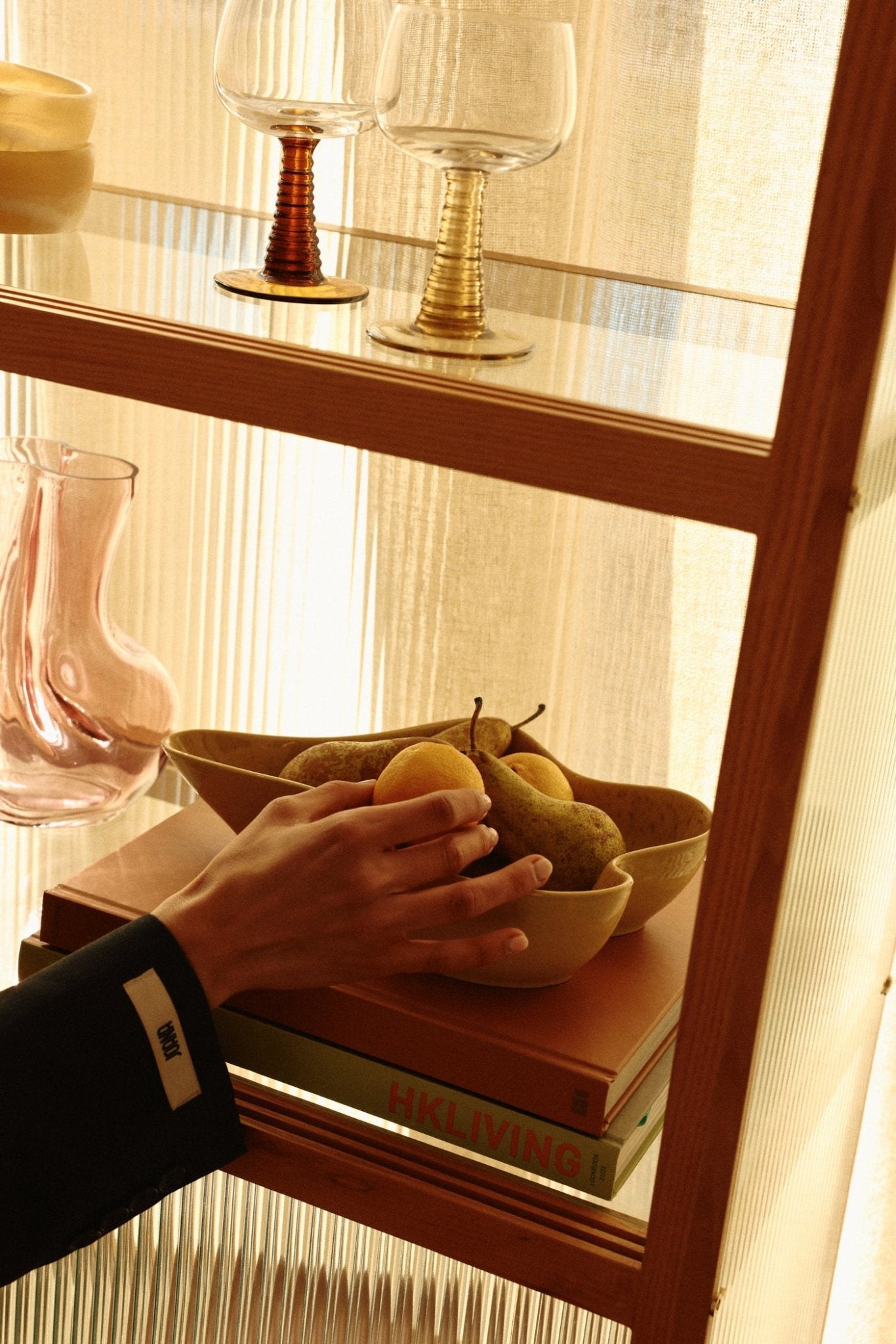 Bol de service en grès jaune vanille Shell - HKLIVING - The Cool Republic