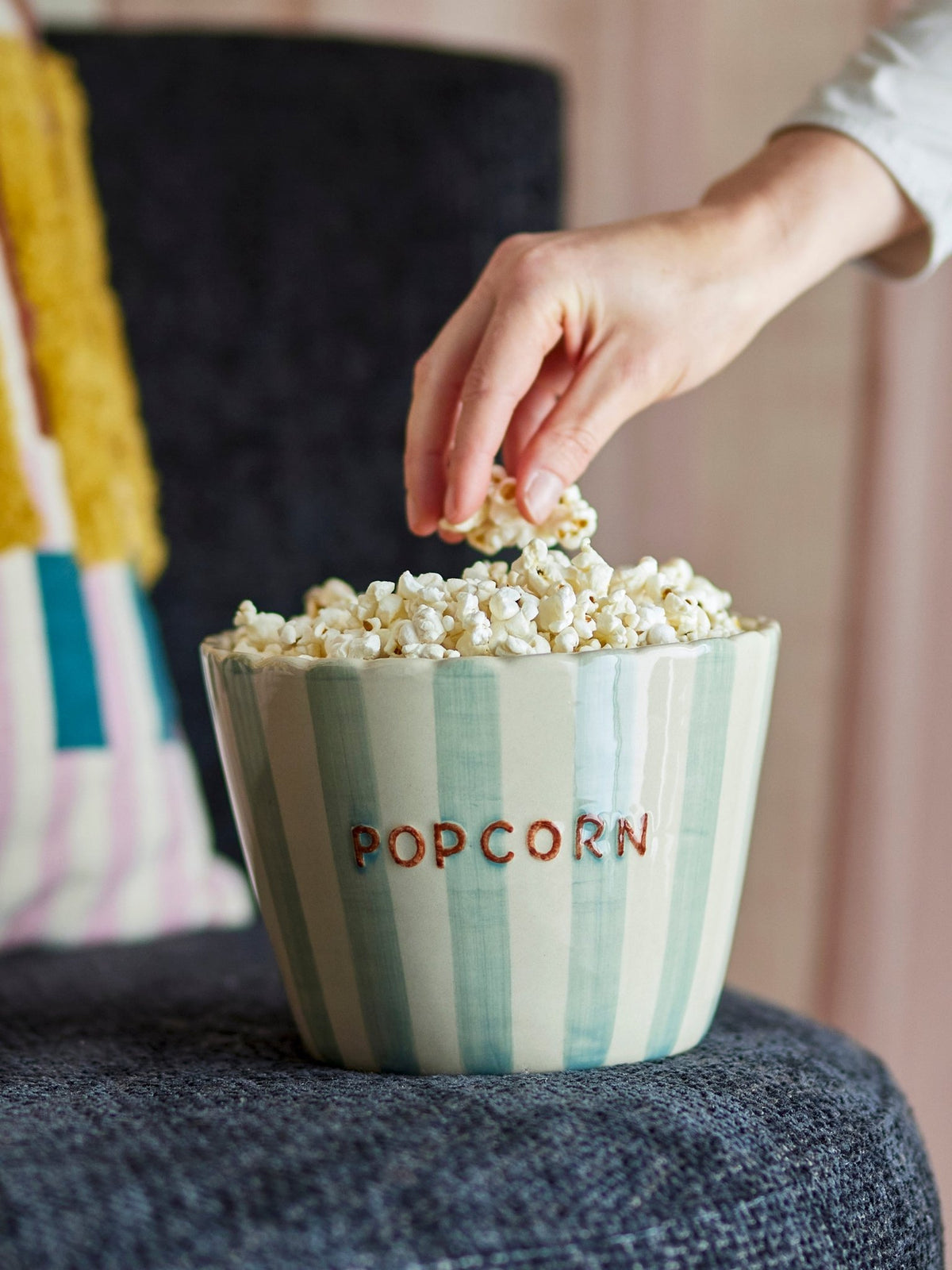 Bol rond à popcorn en grès à rayures et pois 17,5x13,5 cm 1900 ml Chip - Bloomingville - The Cool Republic