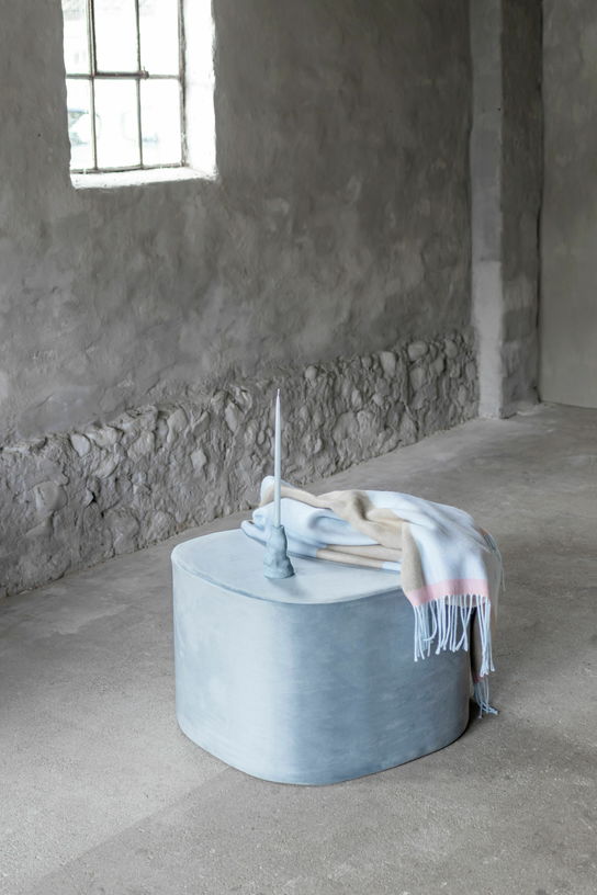 Bougeoir bleu ciel 10 cm Art Piece - Mette Ditmer - The Cool Republic