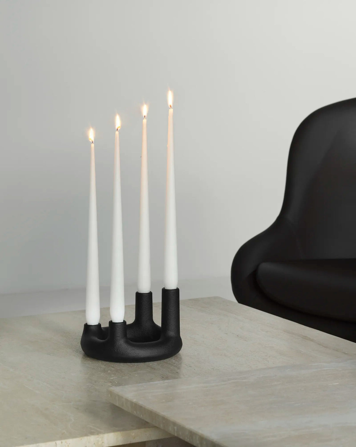 Bougeoir en fonte noire 17,7x11,8cm - Normann Copenhagen - The Cool Republic