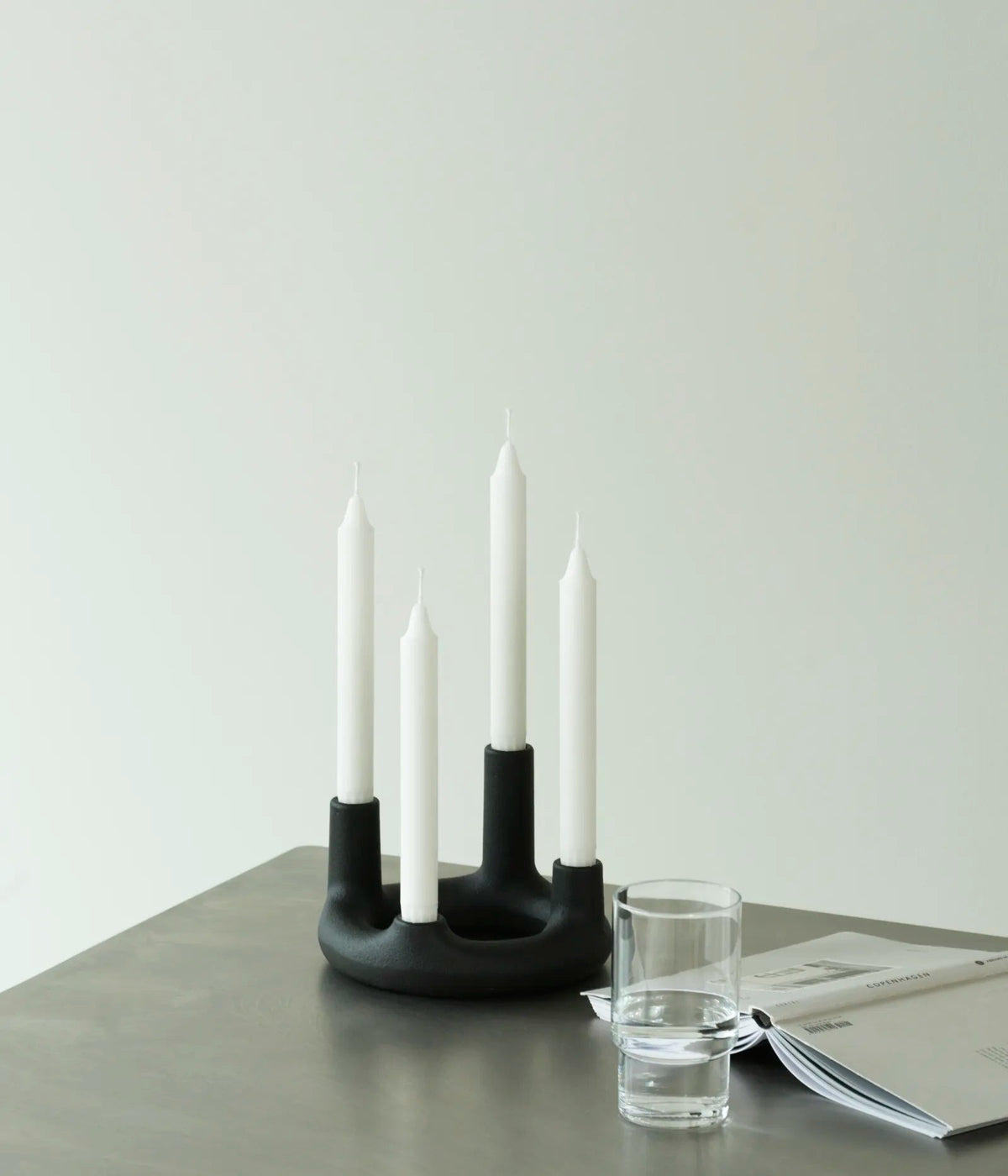 Bougeoir en fonte noire 17,7x11,8cm - Normann Copenhagen - The Cool Republic