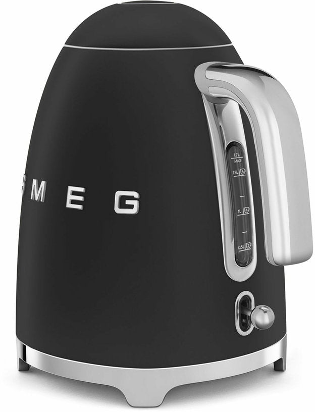 Bouilloire électrique noire mat 1,7 L Années 50 - Smeg - The Cool Republic
