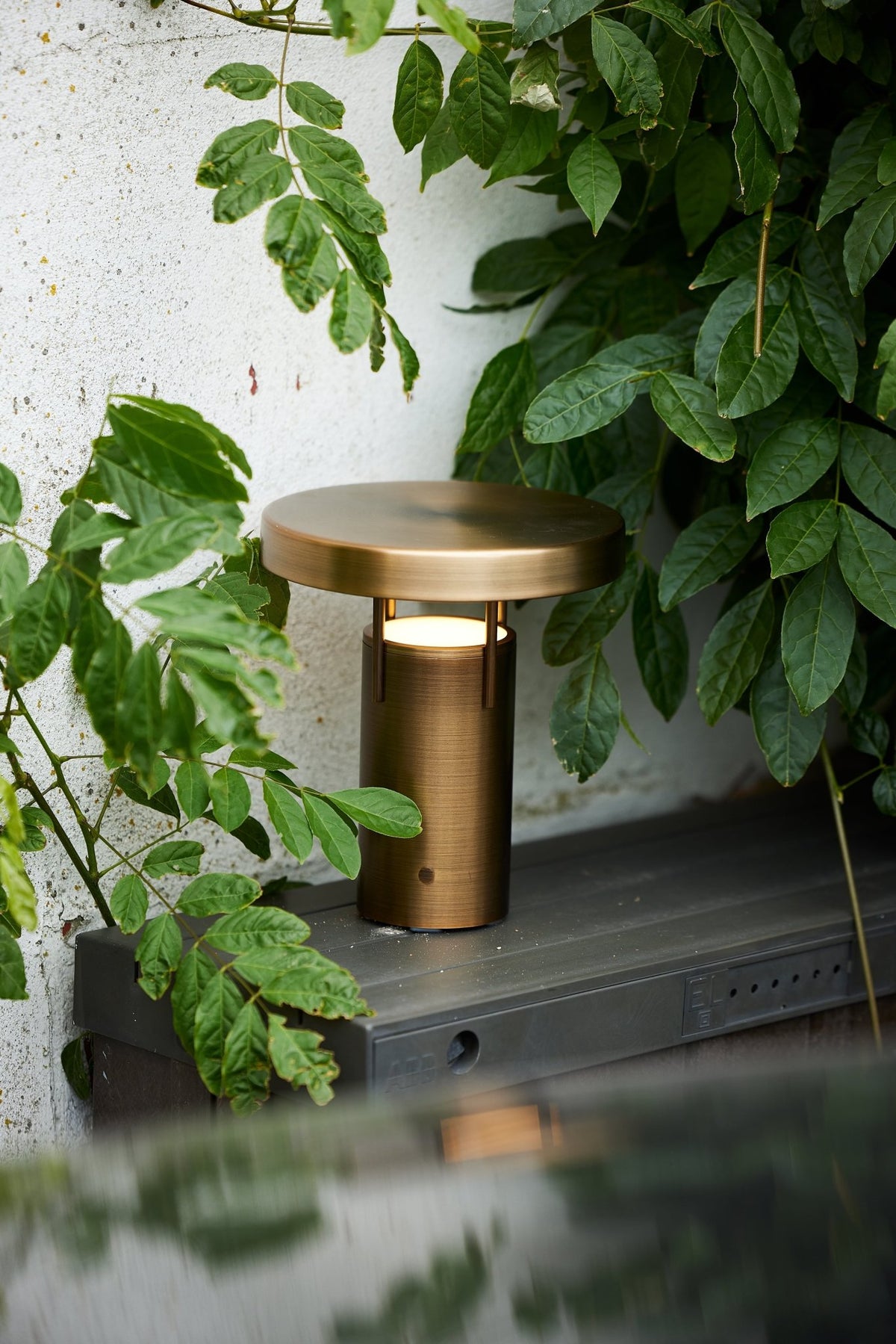 Bringme Lampe portative mini laiton bruni - Hübsch - The Cool Republic