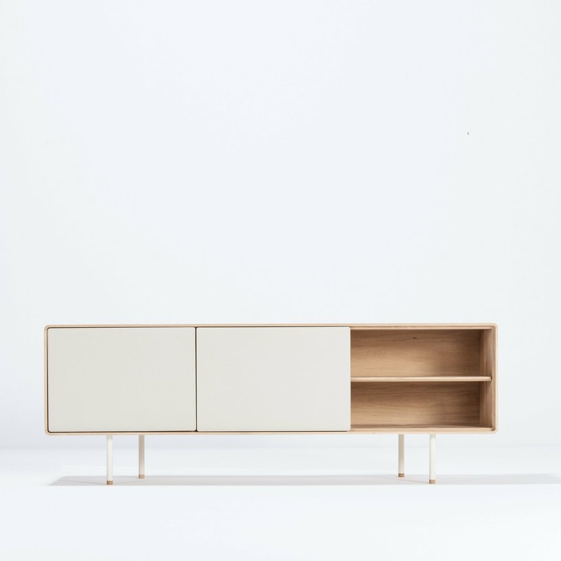 Buffet bas en chêne blanchi huilé et tiroirs en linoléum gris 45 x 180 cm Fina - Gazzda - The Cool Republic