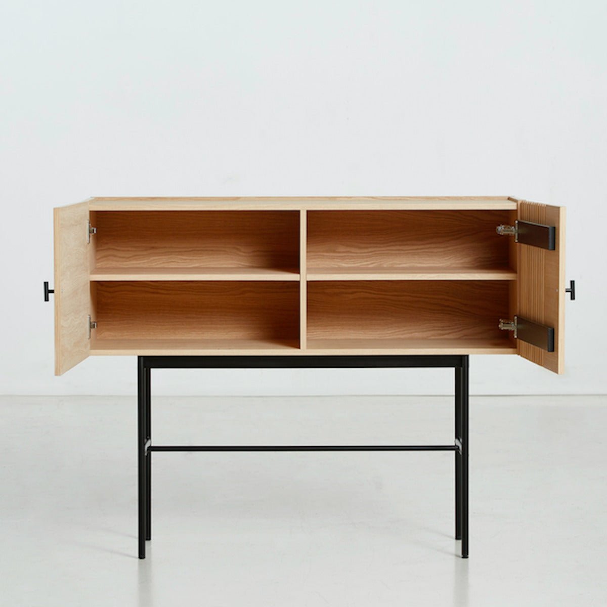 Buffet en chêne 120 cm Array - Woud - The Cool Republic