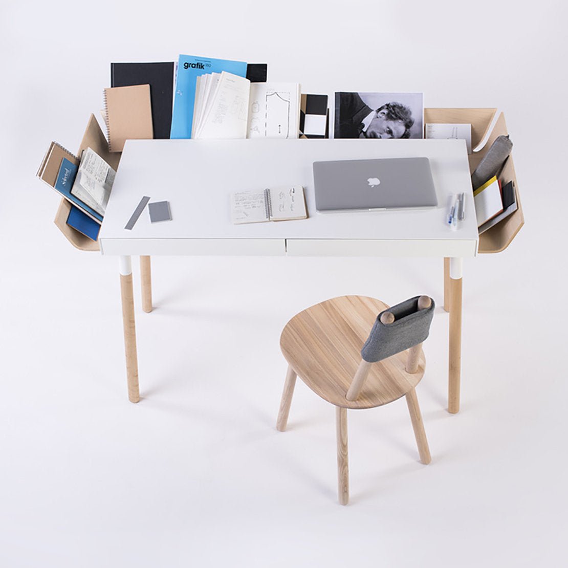 Bureau 2 tiroirs blanc My Writing Desk - Emko - The Cool Republic