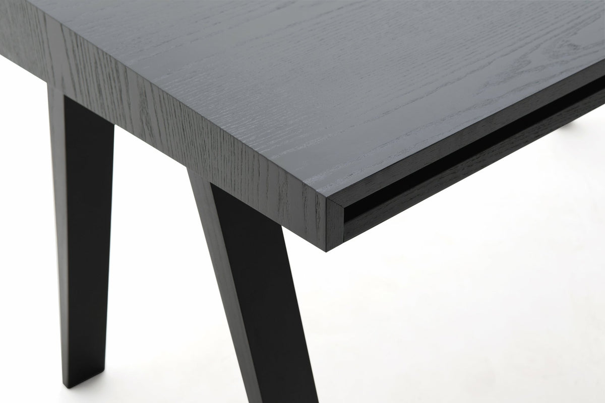 Bureau en bois noir 140cm 4.9 - Emko - The Cool Republic
