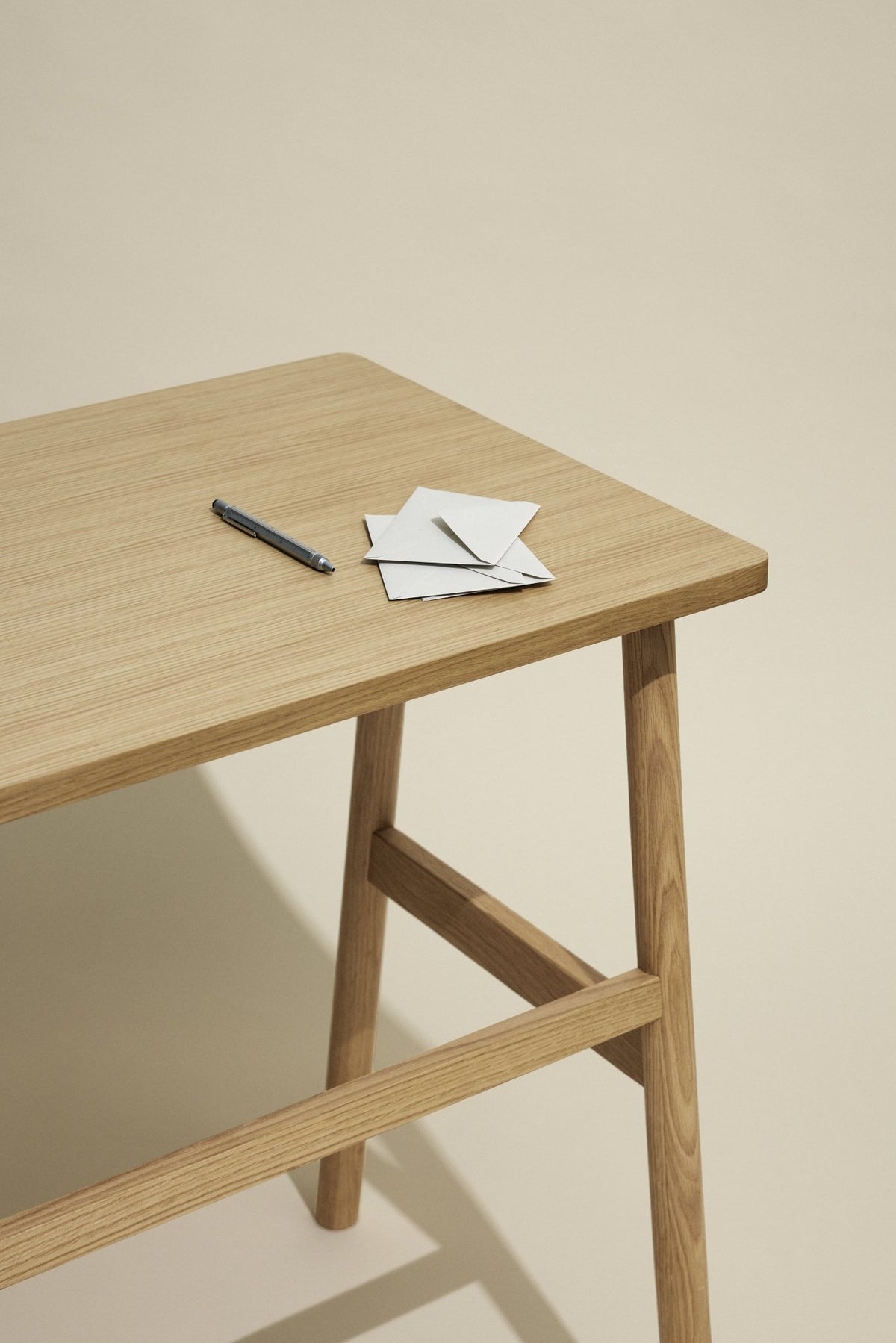 Bureau en chêne naturel 120 x 50 cm - Hübsch - The Cool Republic